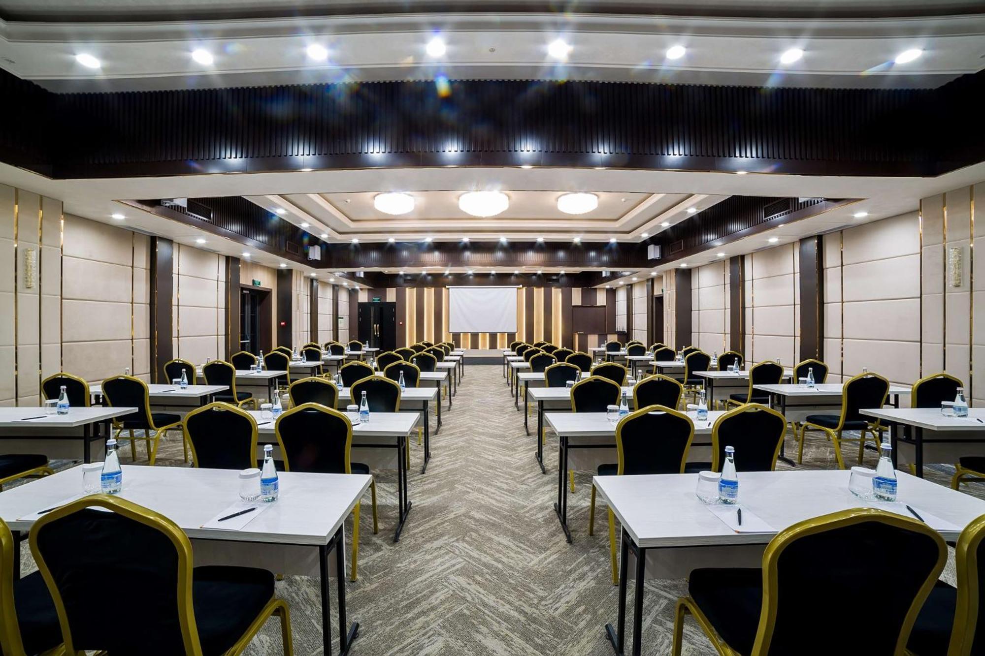 Panarams Tashkent Hotel, a member of Radisson Individuals Bagian luar foto