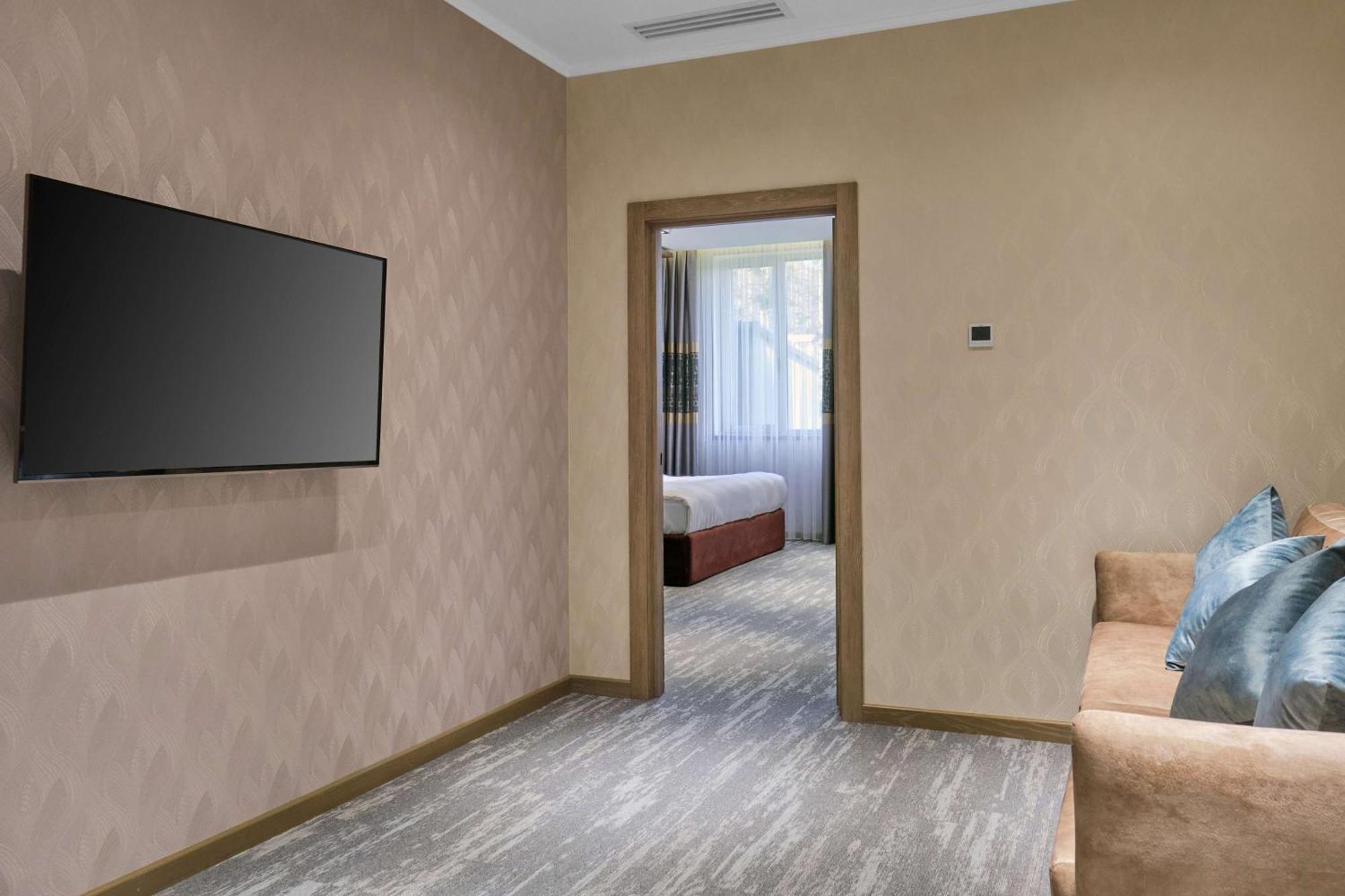 Panarams Tashkent Hotel, a member of Radisson Individuals Bagian luar foto