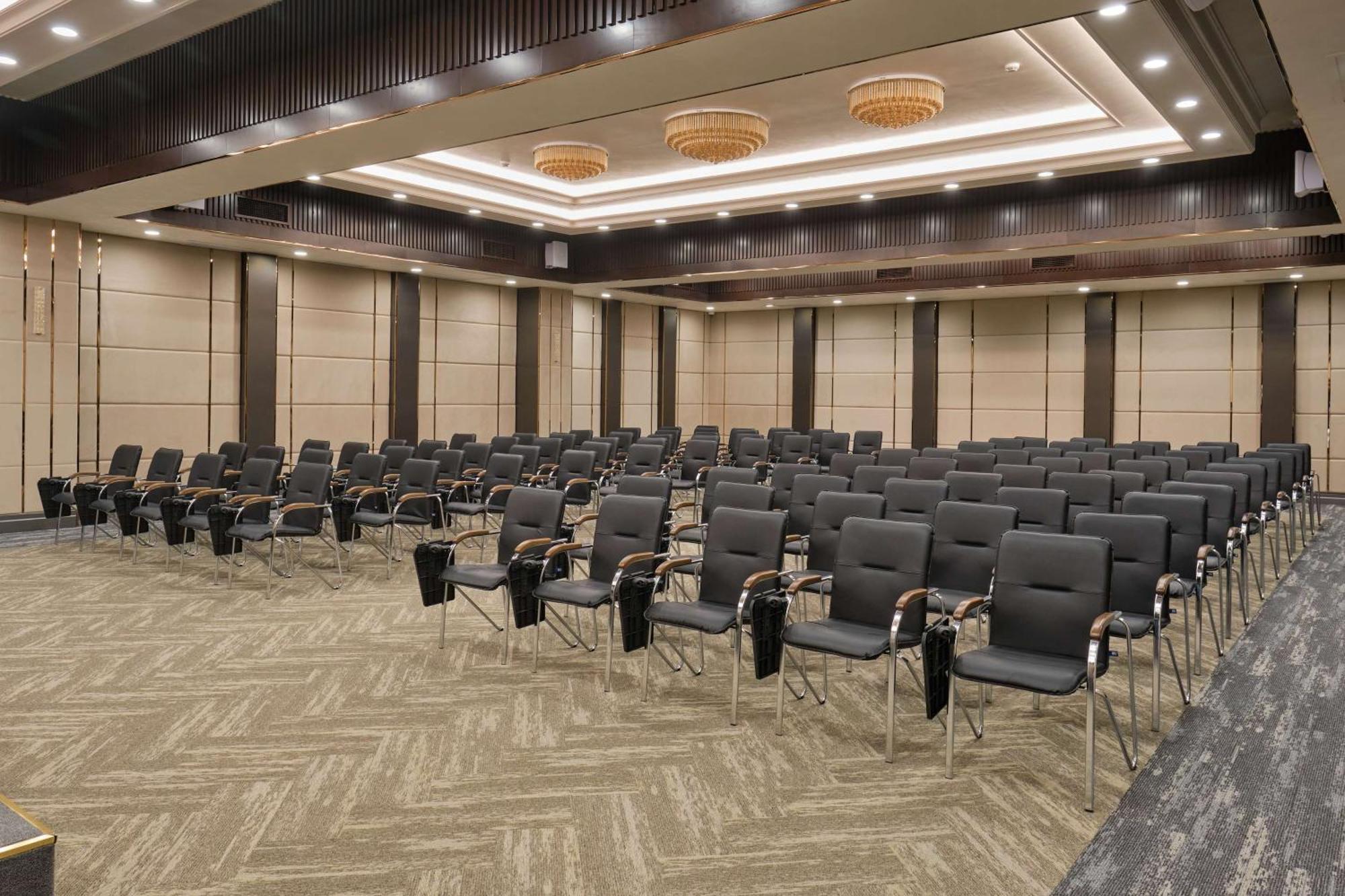 Panarams Tashkent Hotel, a member of Radisson Individuals Bagian luar foto