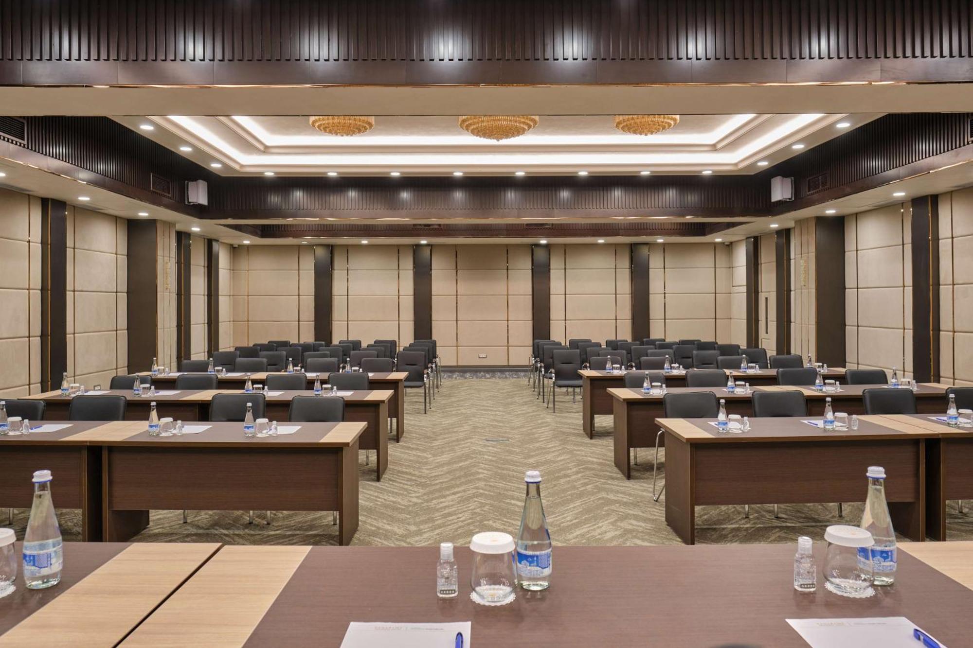 Panarams Tashkent Hotel, a member of Radisson Individuals Bagian luar foto