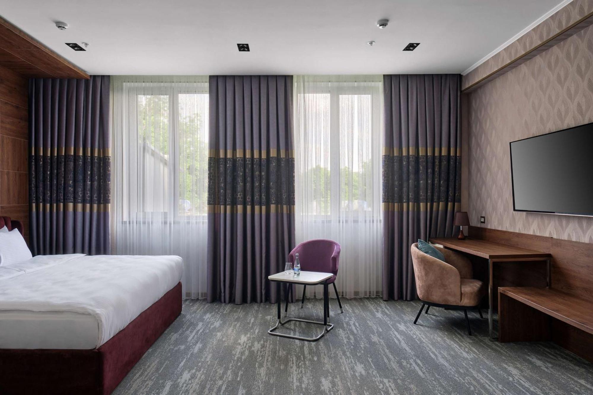 Panarams Tashkent Hotel, a member of Radisson Individuals Bagian luar foto