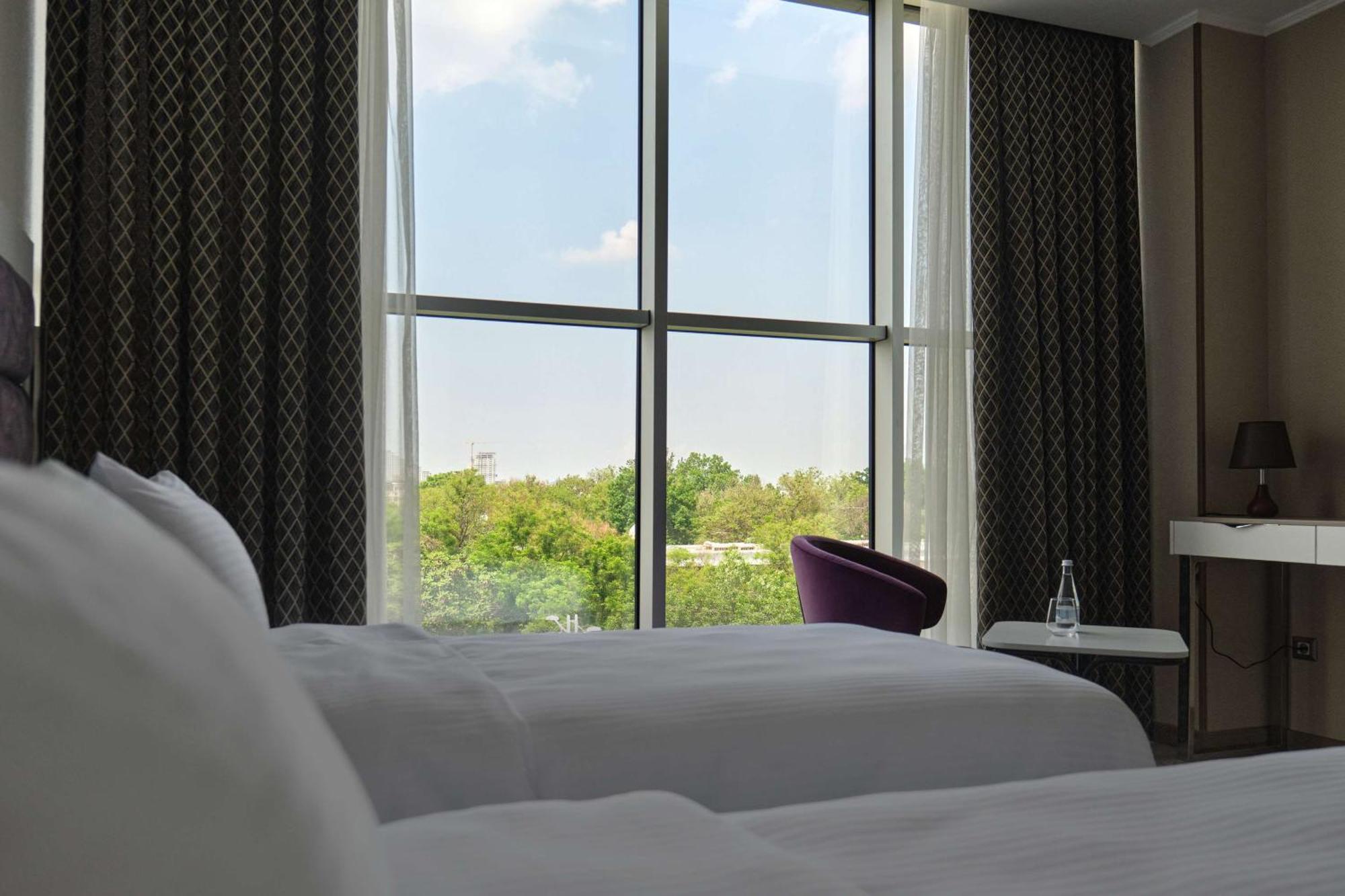 Panarams Tashkent Hotel, a member of Radisson Individuals Bagian luar foto